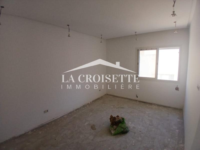 Immeuble en cours de finition aux Jardins de Carthage